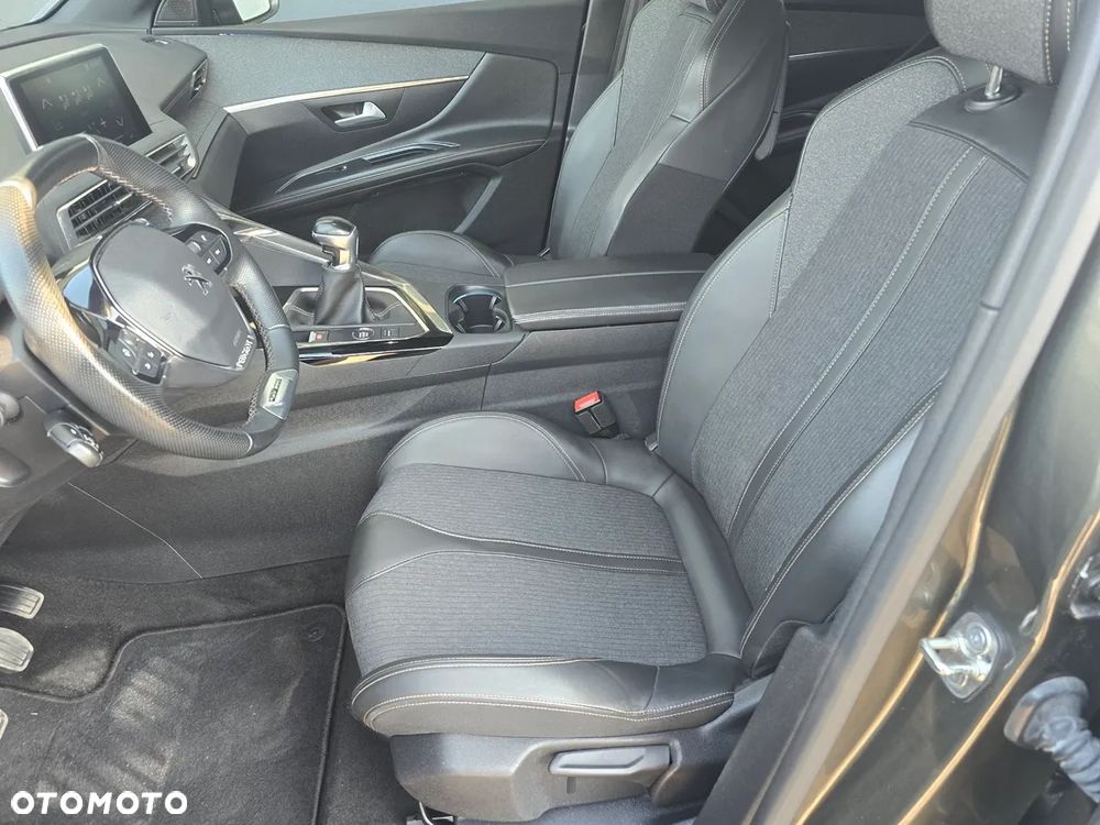 Peugeot 5008 - 7