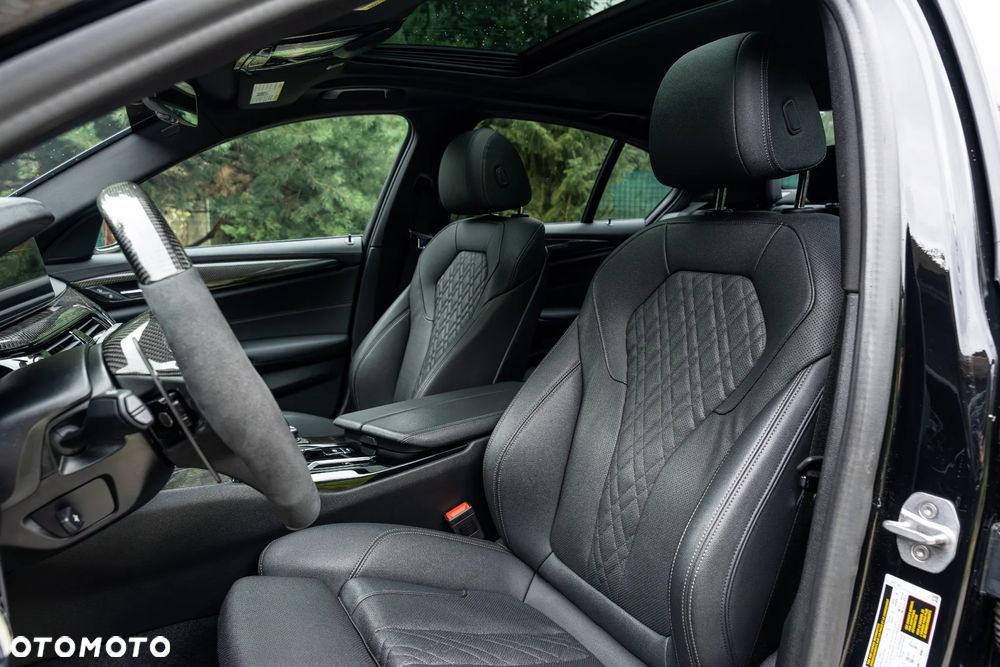BMW Seria 5 530i xDrive M Sport sport - 23