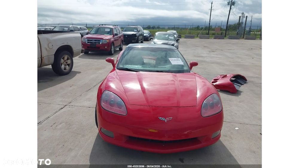 Chevrolet Corvette - 3