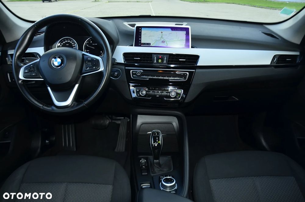 BMW X1 sDrive18d Business Edition - 18