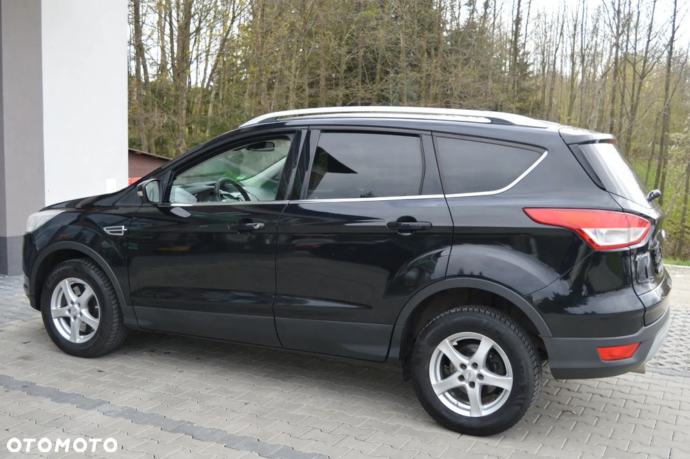 Ford Kuga 2.0 TDCi 2x4 Trend - 12