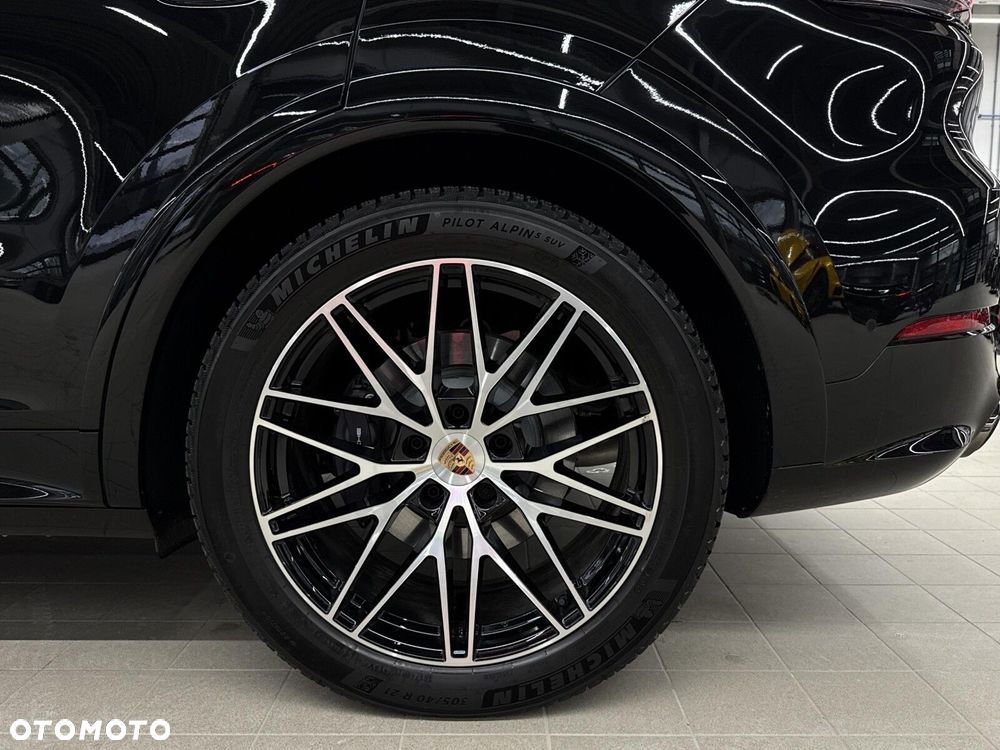 Porsche Cayenne - 13