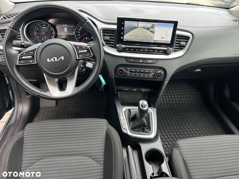 Kia Ceed - 28