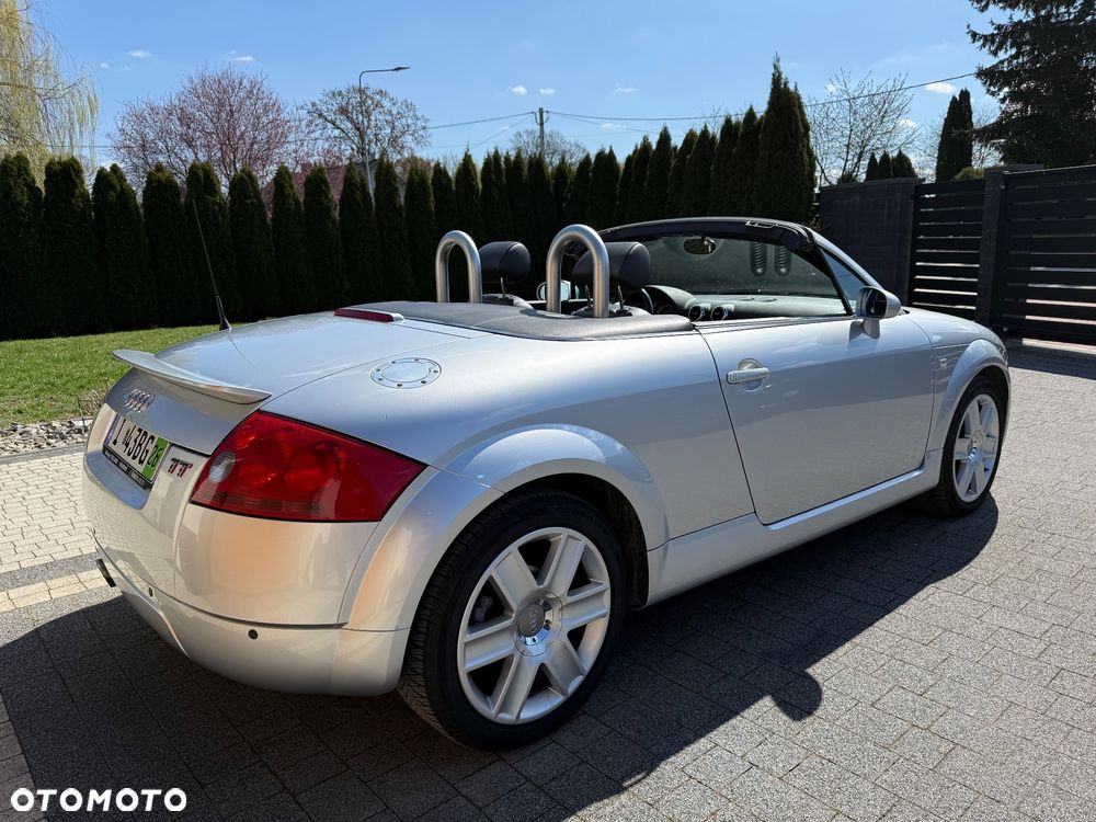 Audi TT Roadster 1.8 T quattro - 11
