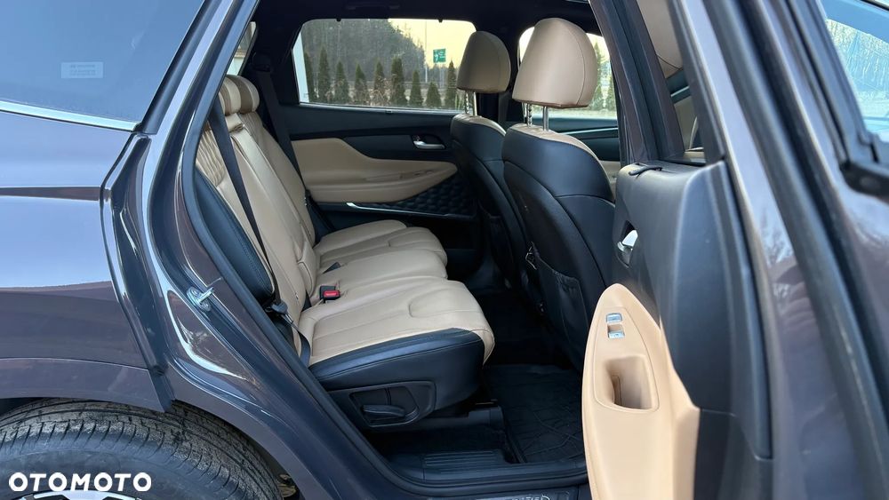 Hyundai Santa Fe 1.6 T-GDI HEV Platinum 4WD - 33