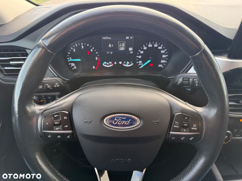 Ford Kuga - 5