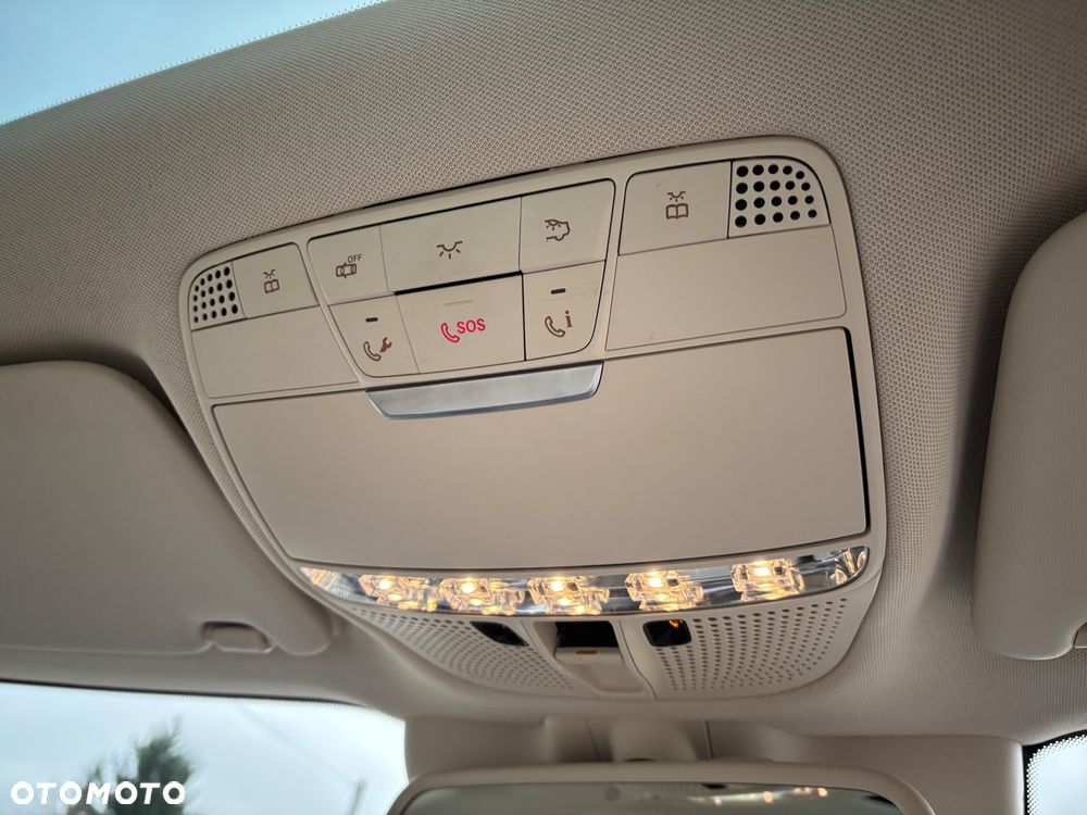 Mercedes-Benz GLC - 37