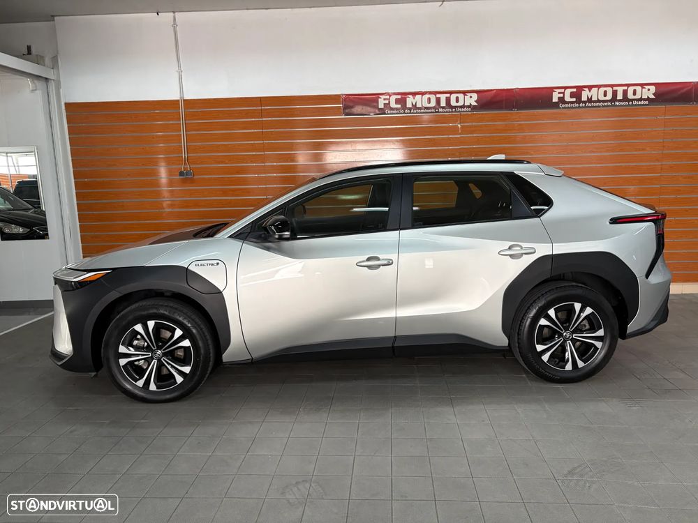 Toyota bZ4X Lounge - 5