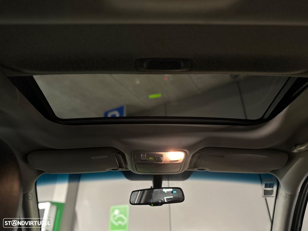 Hyundai Tucson 2.0 CRDi Comfort 2WD - 11