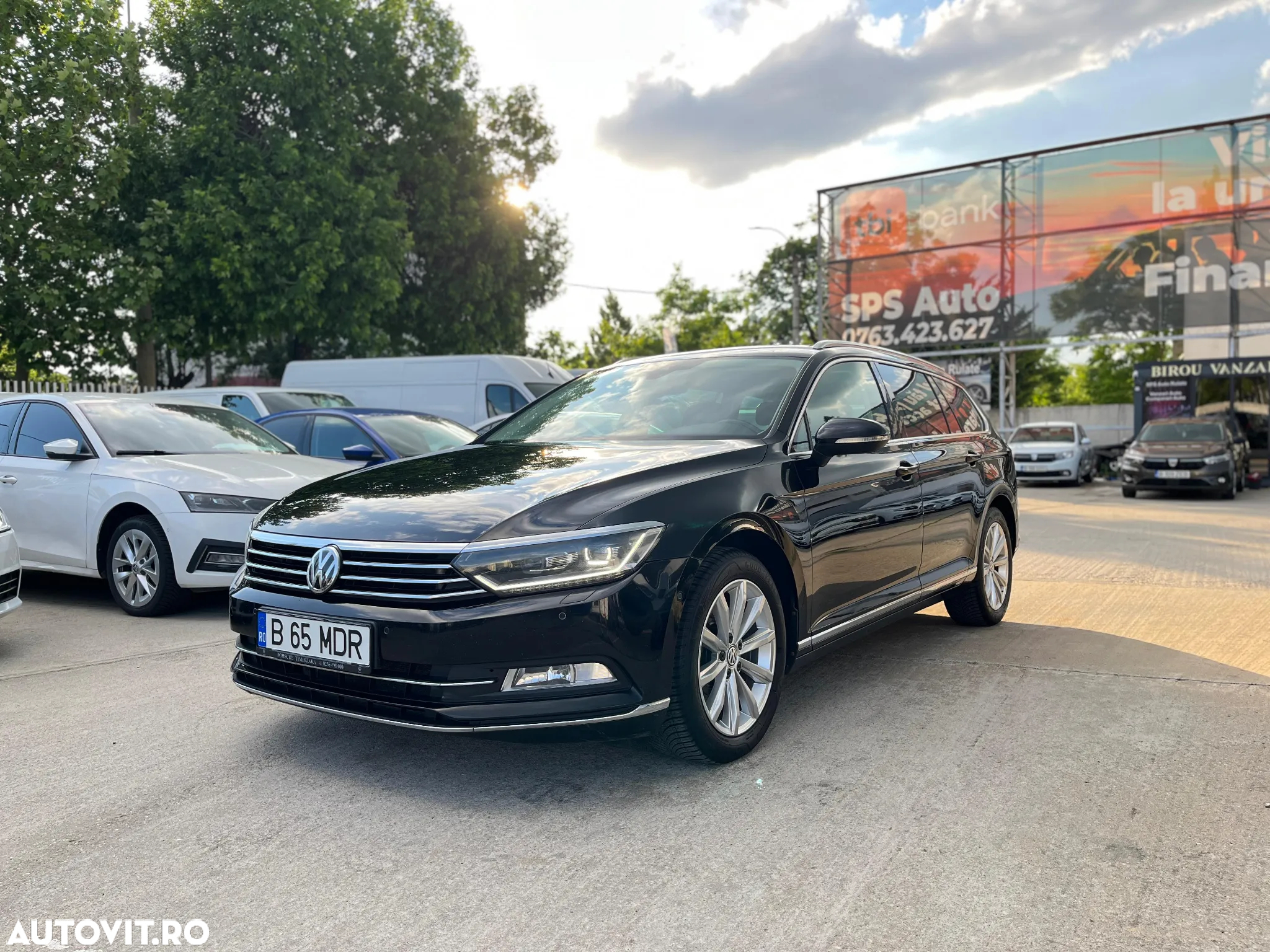 Volkswagen Passat - 2