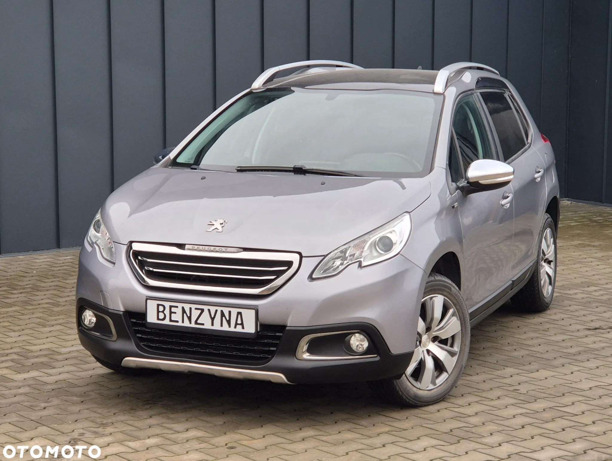 Peugeot 2008 - 8