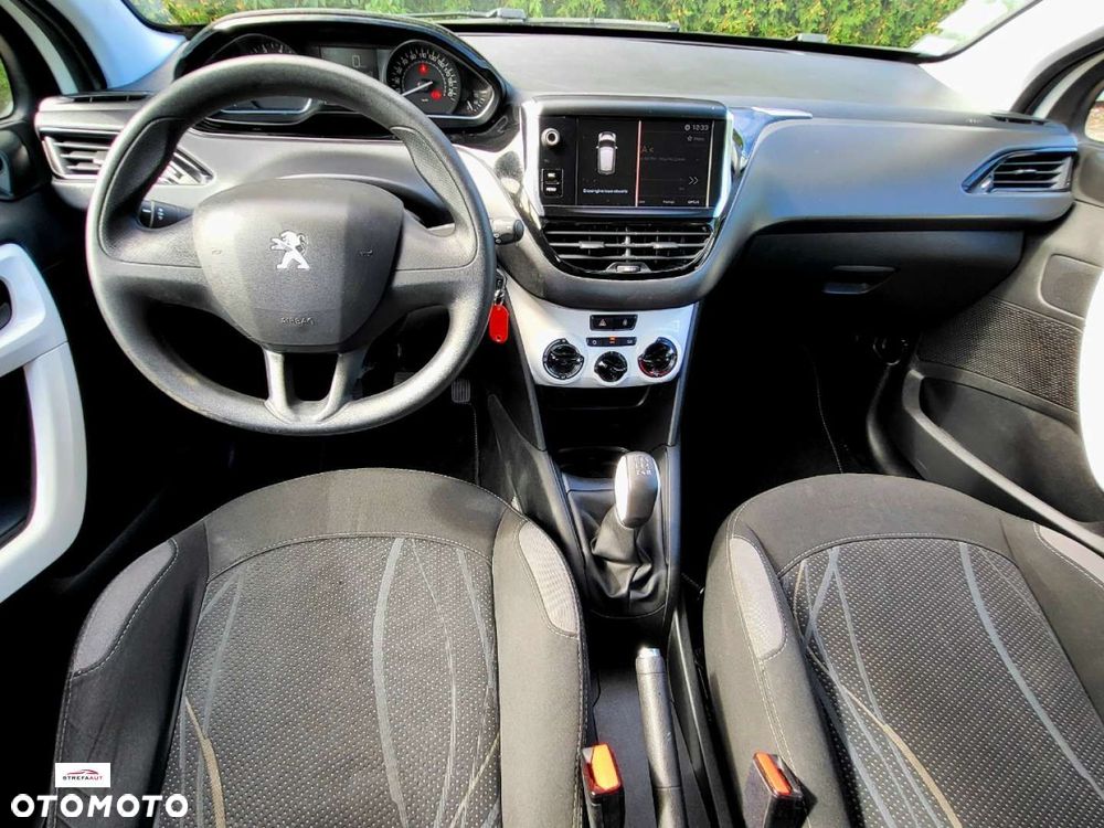 Peugeot 208 - 9