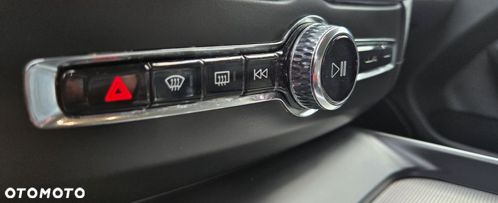 Volvo XC 60 B4 D Geartronic Inscription - 31