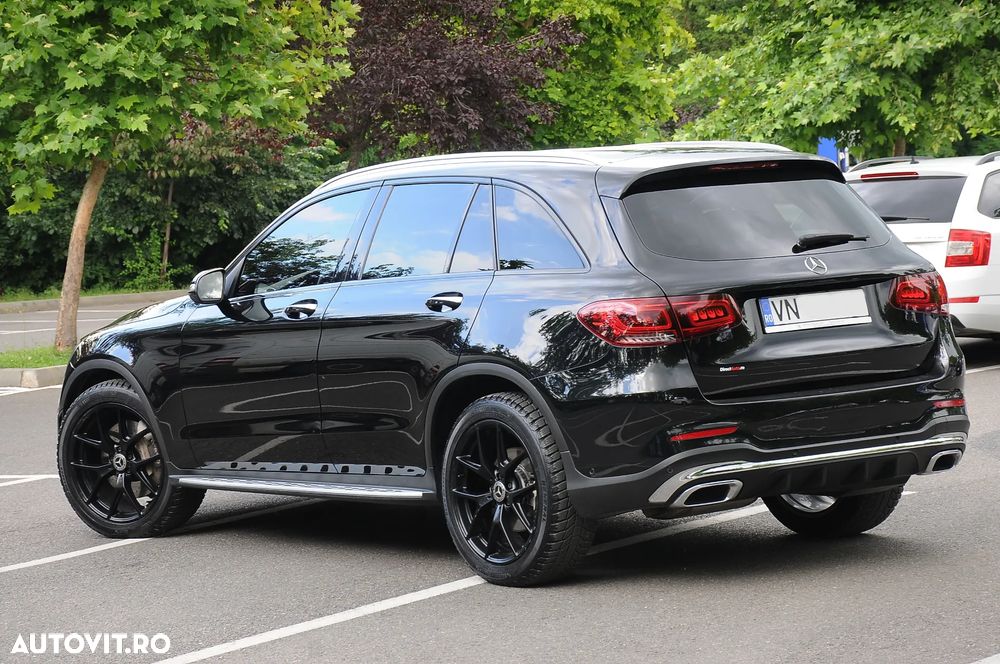 Mercedes-Benz GLC 220 d 4MATIC 9G-TRONIC AMG Line Plus - 3