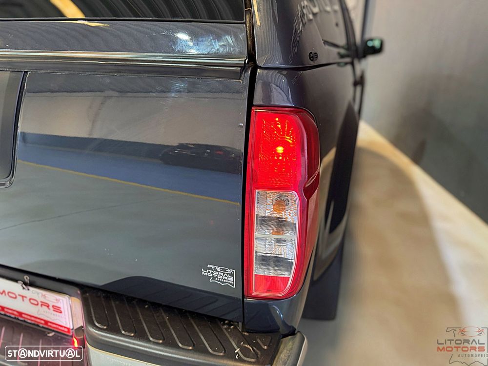 Nissan Navara 2.5 dCi CD Pilot - 12