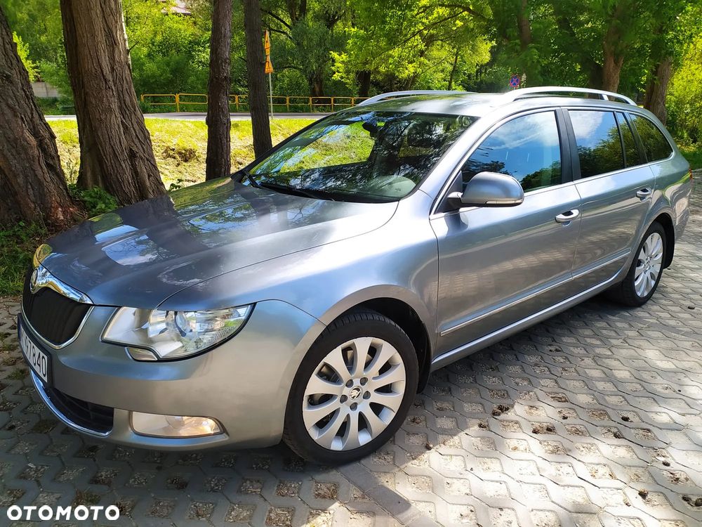 Skoda Superb 2.0 TDI DSG Comfort - 10
