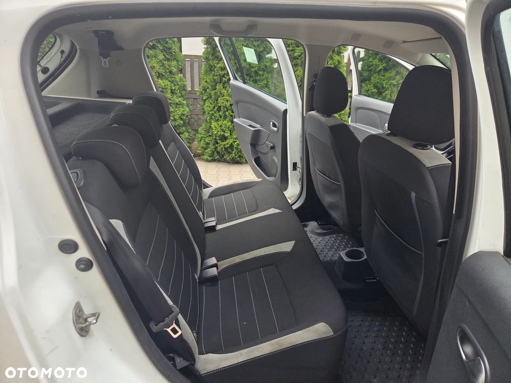 Dacia Sandero 1.5 dCi Laureate - 8