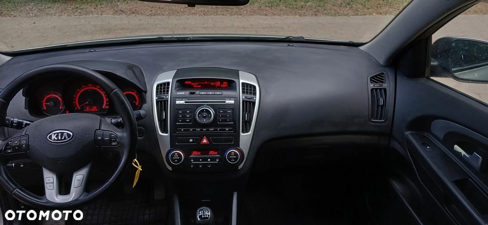 Kia Ceed 1.6 Crdi Comfort + - 10