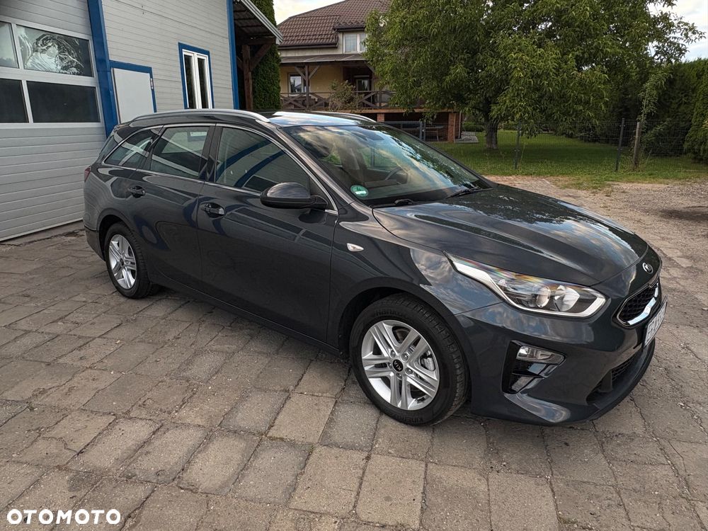 Kia Ceed - 4