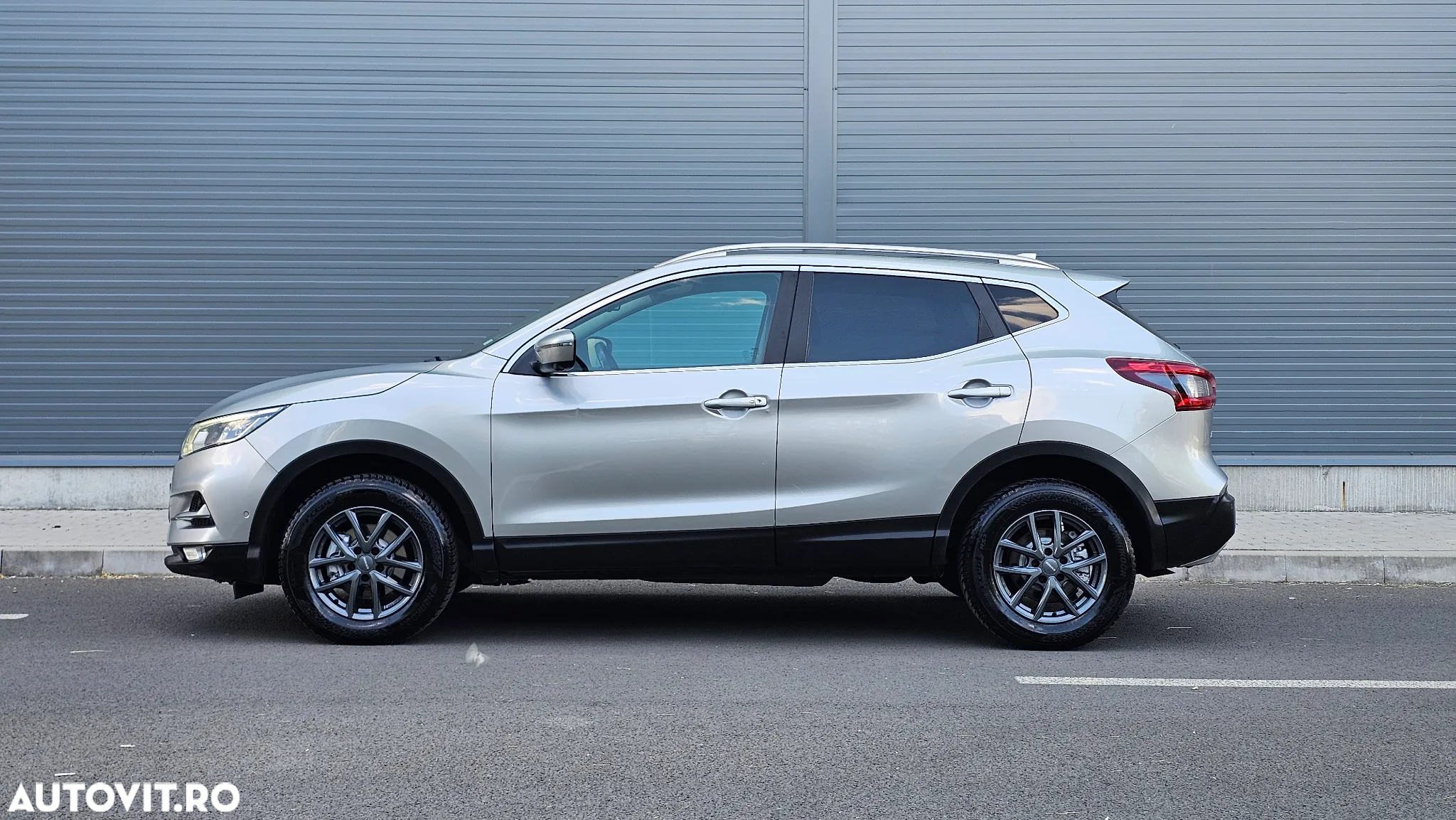 Nissan Qashqai 1.6 DCI Start/Stop X-TRONIC Tekna - 37
