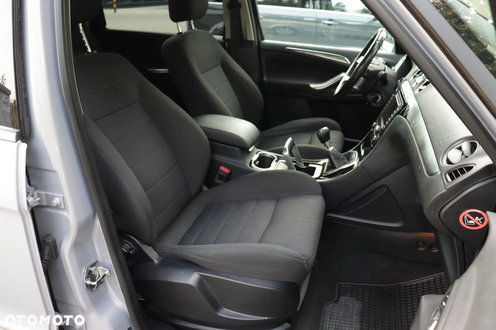 Ford Galaxy 2.0 TDCi Titanium - 32
