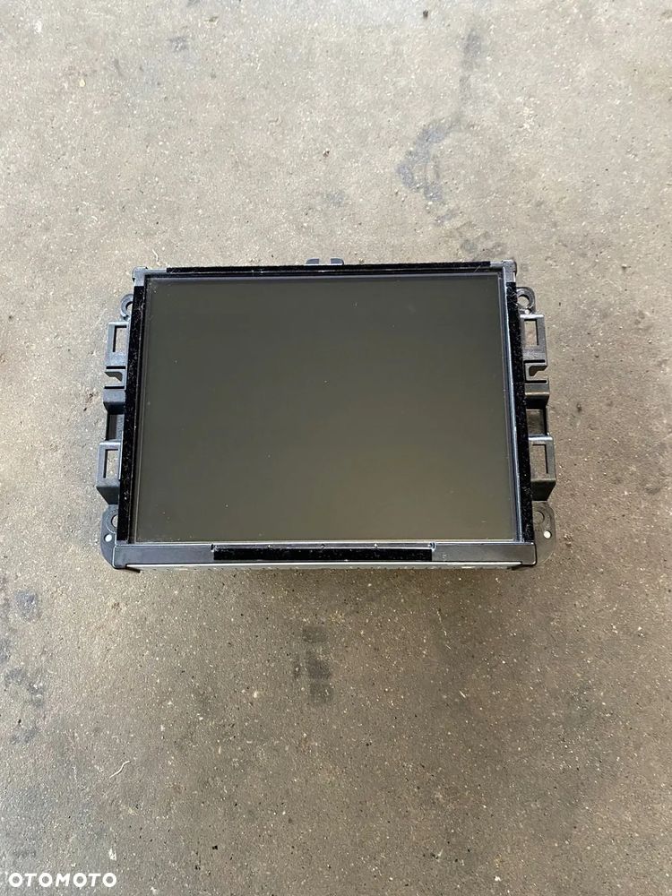 Wyświetlacz cherokee KL 68242385AF nawigacja Harman - 1