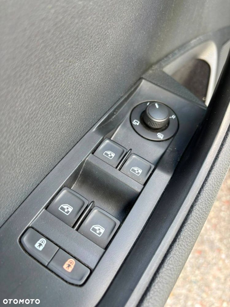 Skoda Superb 2.0 TDI SCR Style DSG - 10