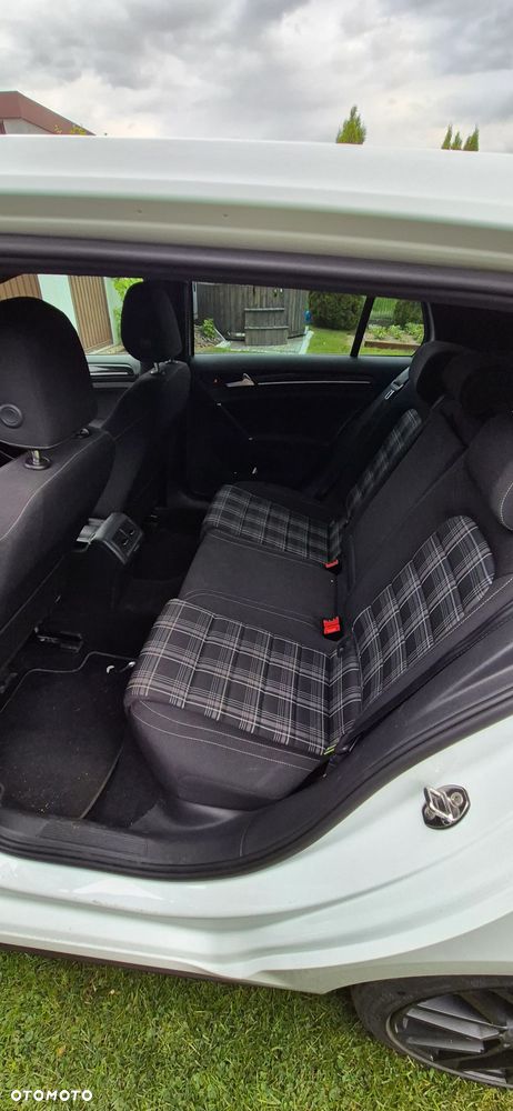 Volkswagen Golf ver-vii-2-0-tdi-bmt-gtd - 12