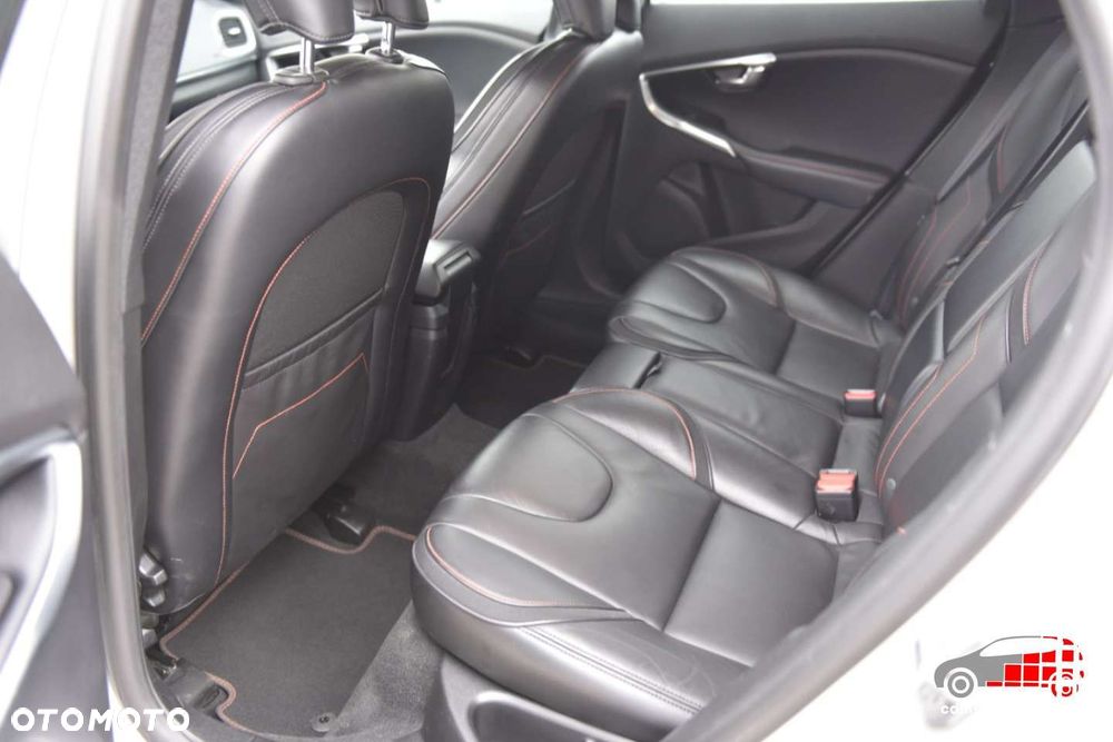 Volvo V40 - 19