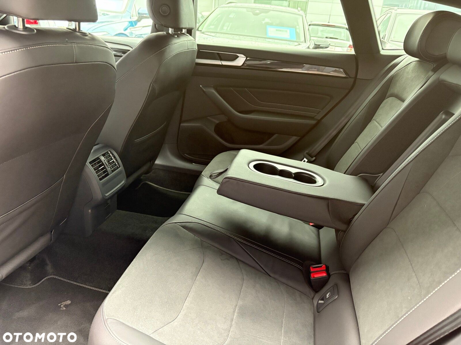 Volkswagen Arteon 2.0 TSI R-Line DSG - 15