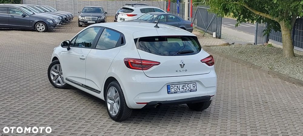 Renault Clio - 25