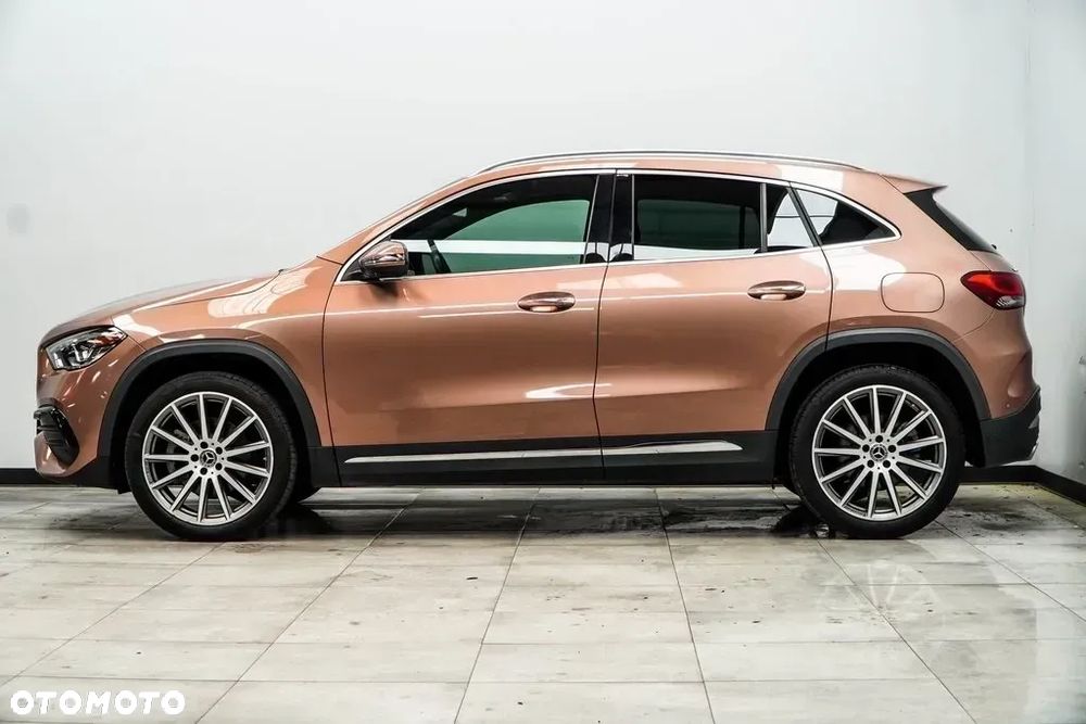 Mercedes-Benz GLA 250 8G-DCT AMG Line