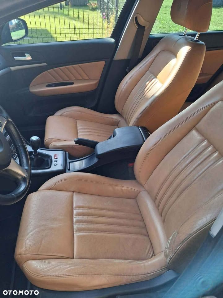 Alfa Romeo 159 2009 photo 3