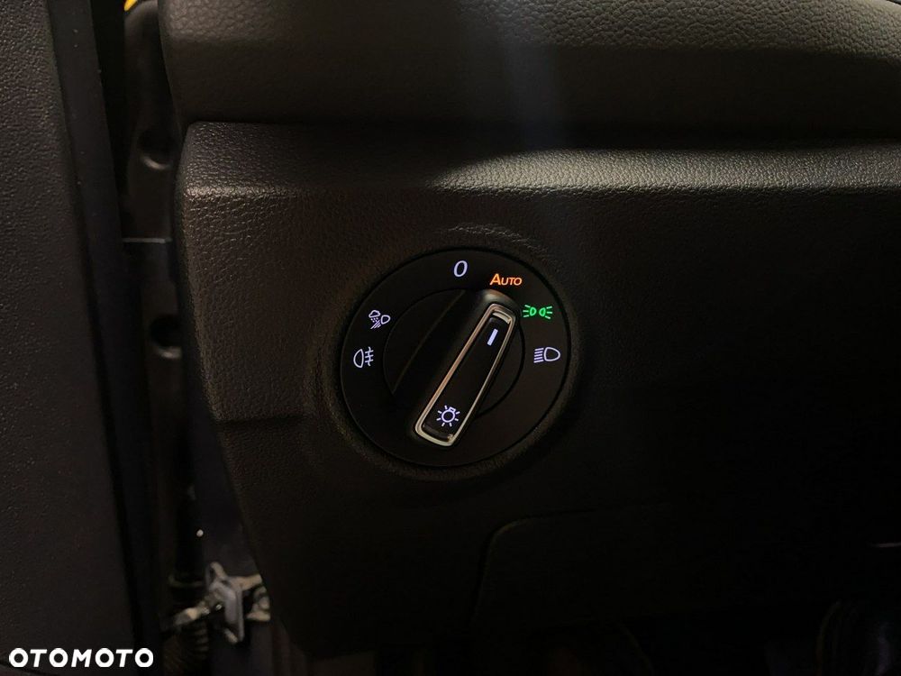 Volkswagen T-Roc - 40