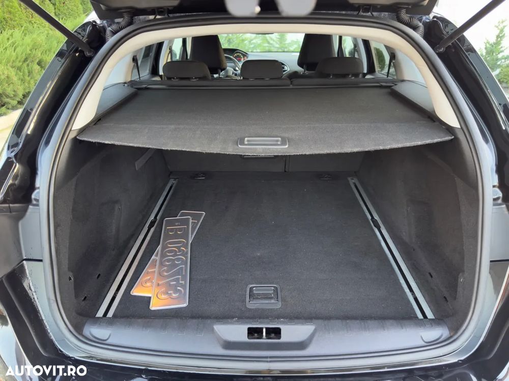 Peugeot 308 1.2 e-THP STT Allure - 27