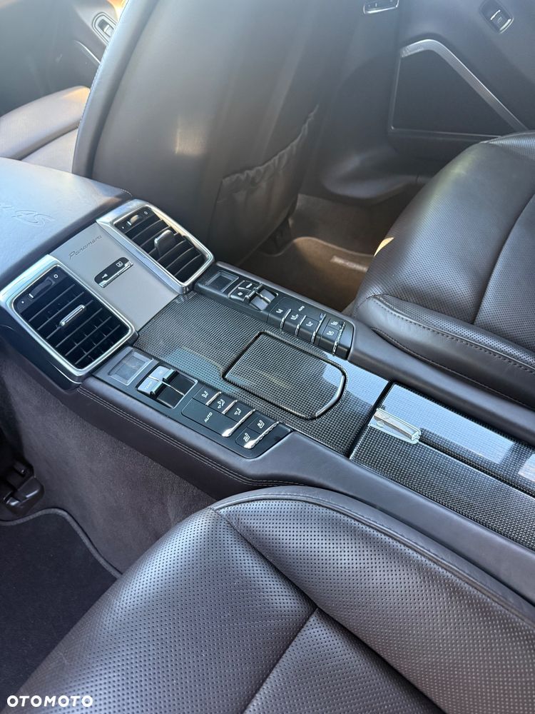 Porsche Panamera S PDK - 24