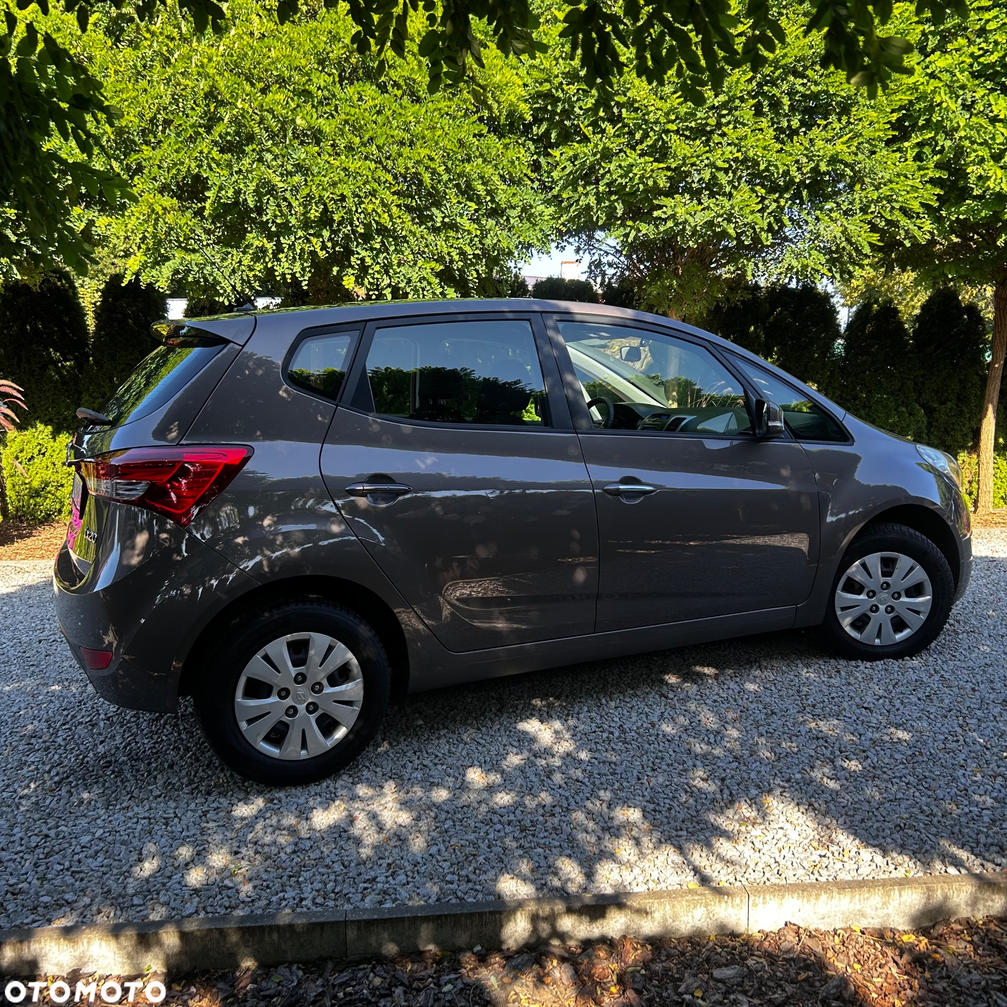 Hyundai ix20 1.4 blue Comfort - 13