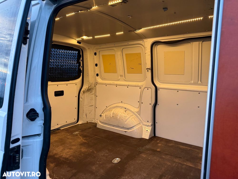 Volkswagen Transporter - 10