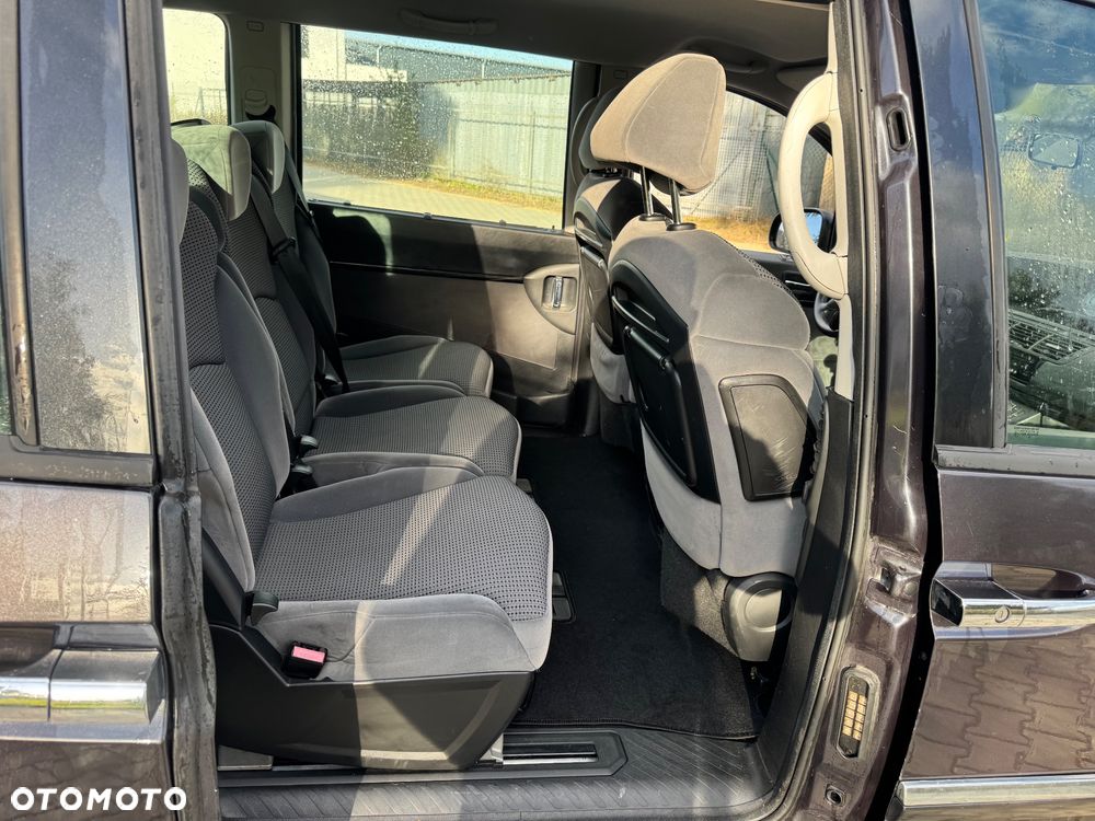 Peugeot 807 HDi 135 Family - 16