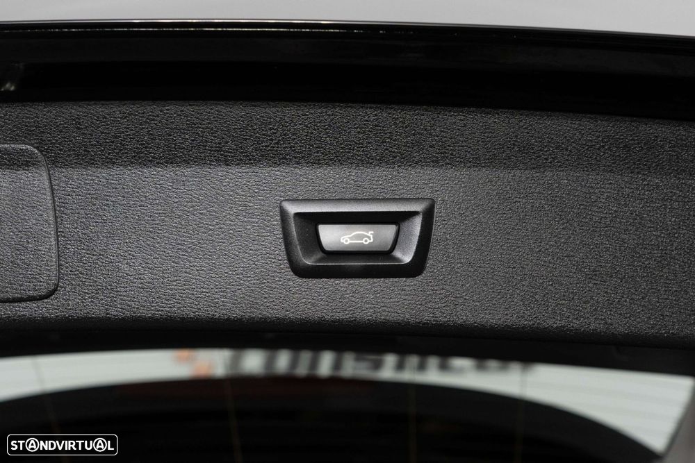 BMW X1 25 e xDrive Corporate Edition - 14