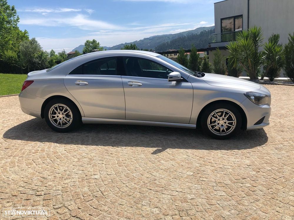 Mercedes-Benz CLA 200 CDI Urban - 9