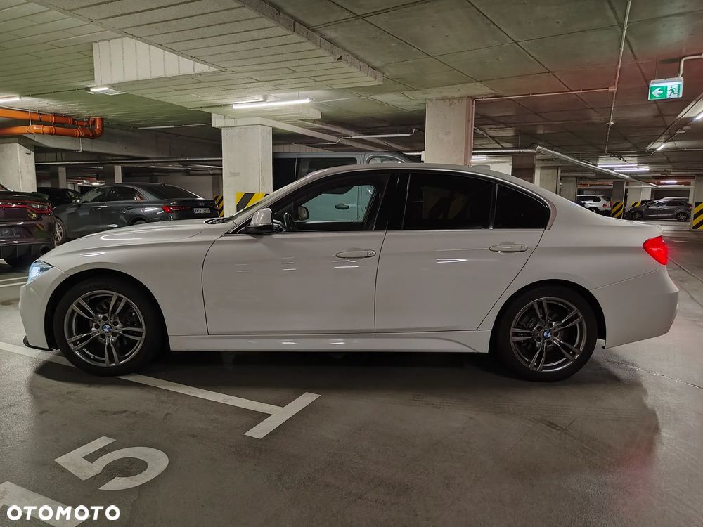 BMW Seria 3 330i Sport Line Sport - 4