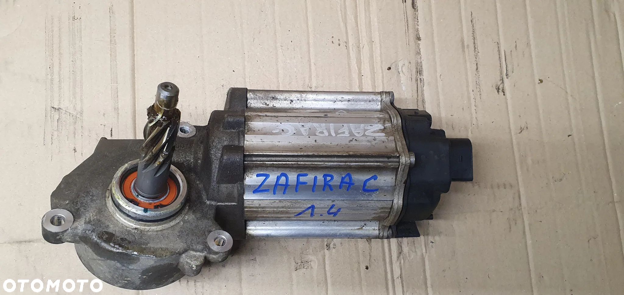Silnik maglownicy przekładni kierowniczej Opel Zafira C 0273010201 - 1