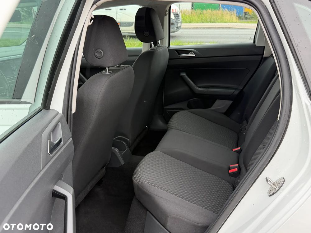 Volkswagen Polo - 18