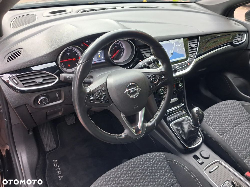 Opel Astra 1.4 Turbo Start/Stop Dynamic - 32