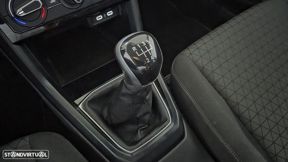 VW T-Cross 1.0 TSI Life - 17