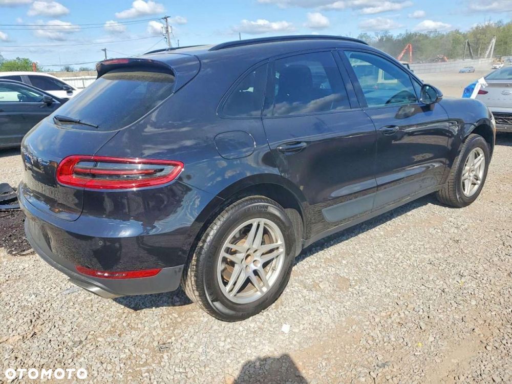 Porsche Macan - 4