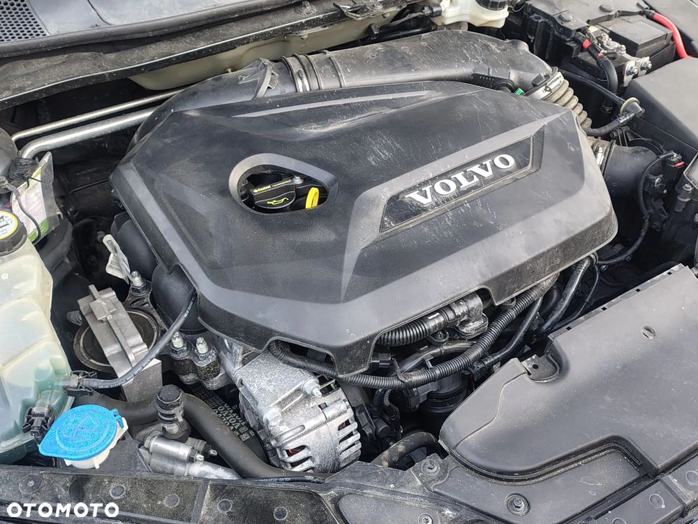 Volvo V40 Cross Country - 39