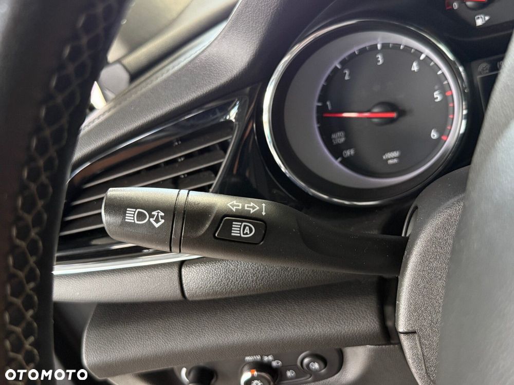 Opel Insignia - 29