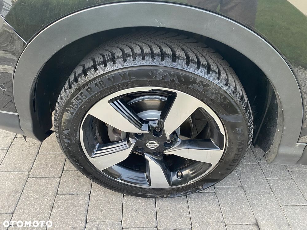 Nissan Qashqai 1.6 DCi Xtronic ACENTA - 28